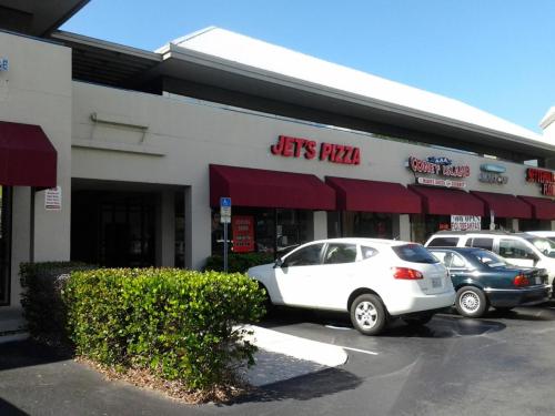 Jet's Pizza